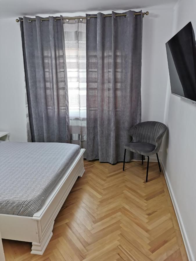 Eterum Elegance Apartament Sibiu Esterno foto